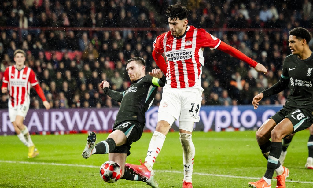 Five Dutch clubs in European play-offs, PSV meet Juventus